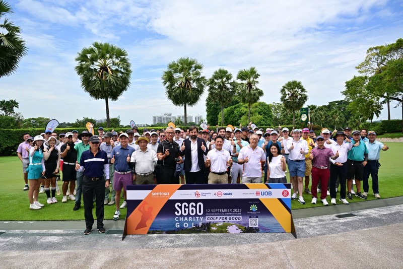SG60 Charity Golf - Golf Putting
